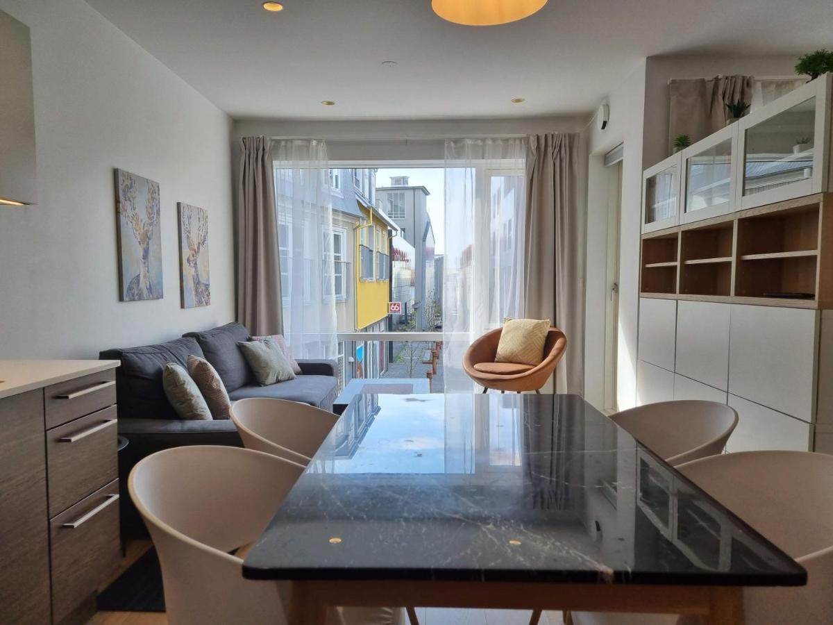 Ferienwohnung Alfred'S Premium Klapparstigur Reykjavík Exterior foto